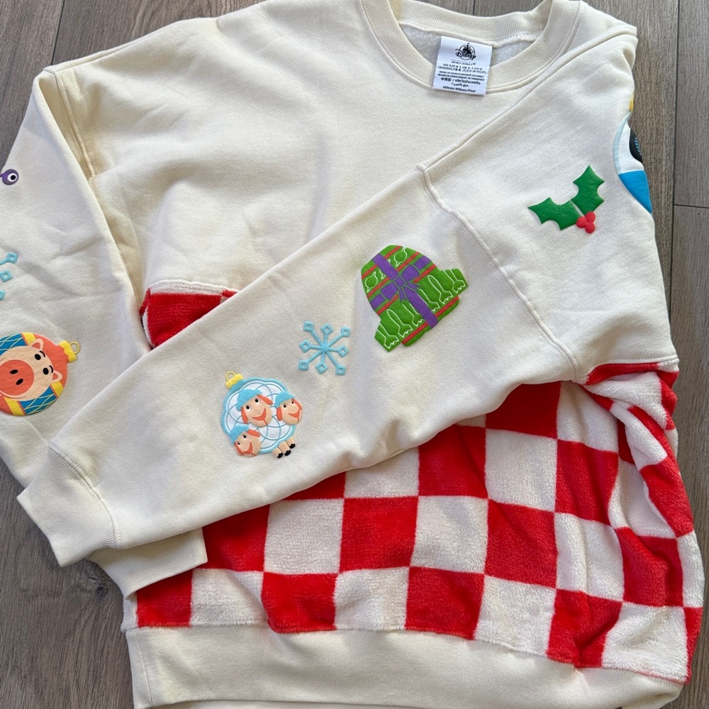 NWOT Disney Christmas Pixar Crewneck Spirit Jersey - Picture 3 of 7